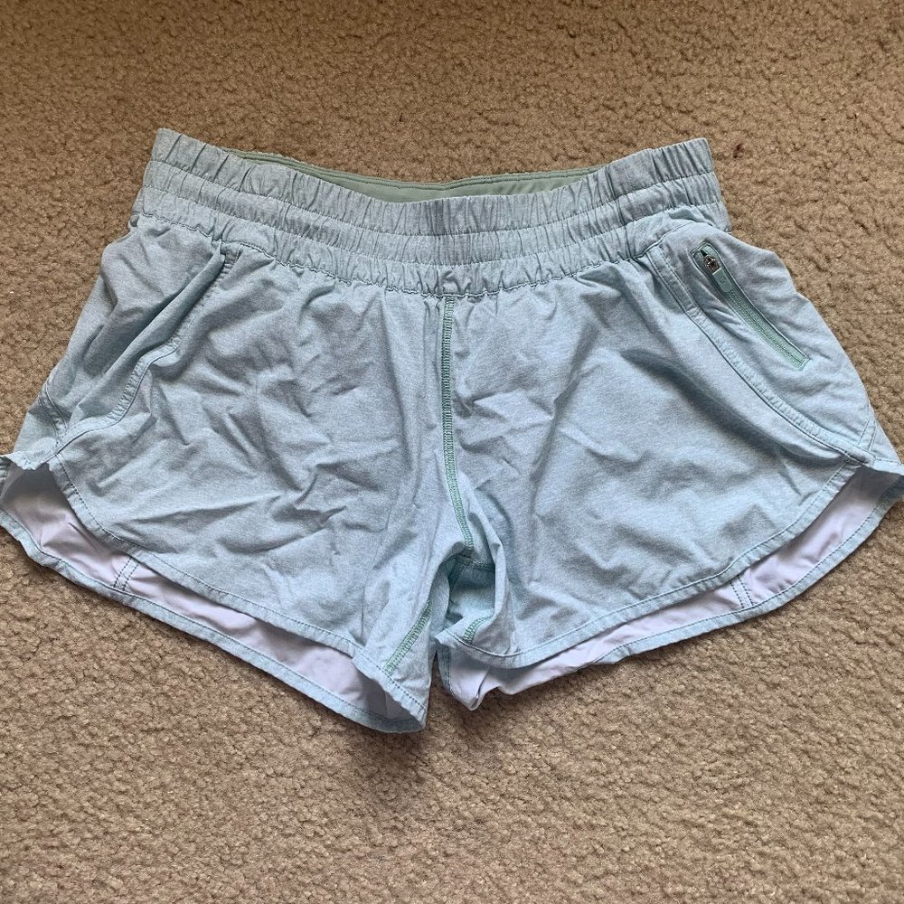 EUC LULULEMON TRACKER SHORTS - SZ 12
